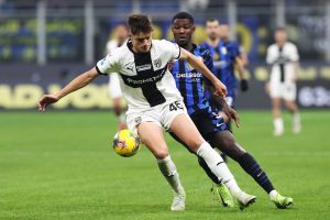 fc-internazionale-v-parma-serie-a-900x600